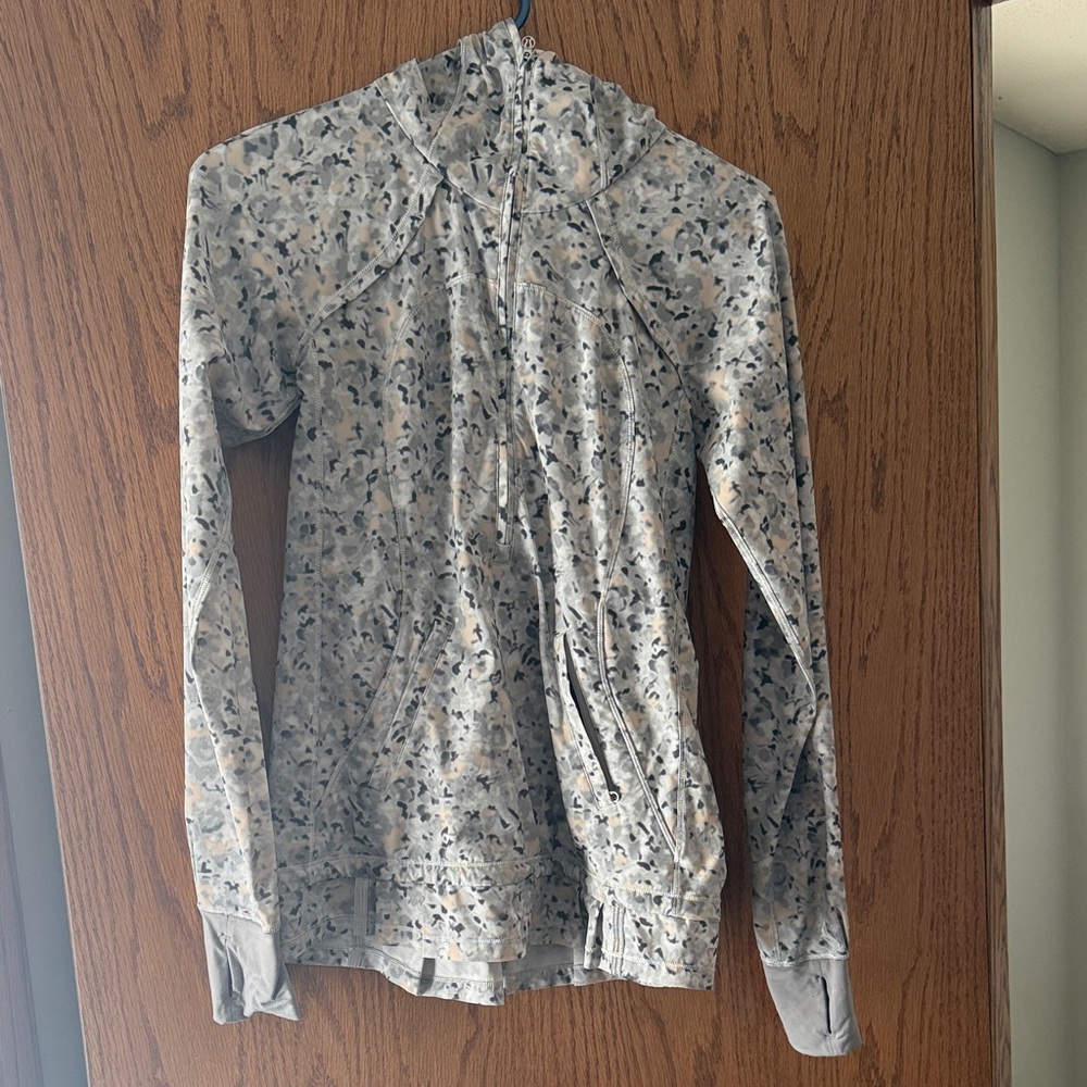 lululemon athletica windbreaker